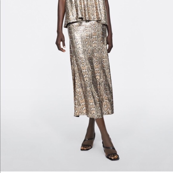 Zara Knit snakeskin metallic skirt - Picture 2 of 10